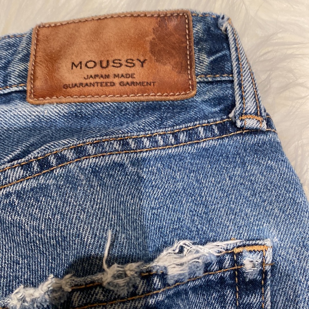 MOUSSY - Picture 8 of 10